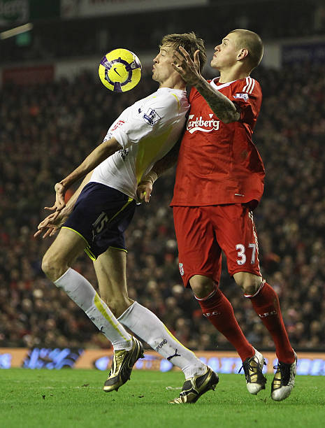 萨拉赫、索博斯洛伊互献传射 利物浦2-0曼城.