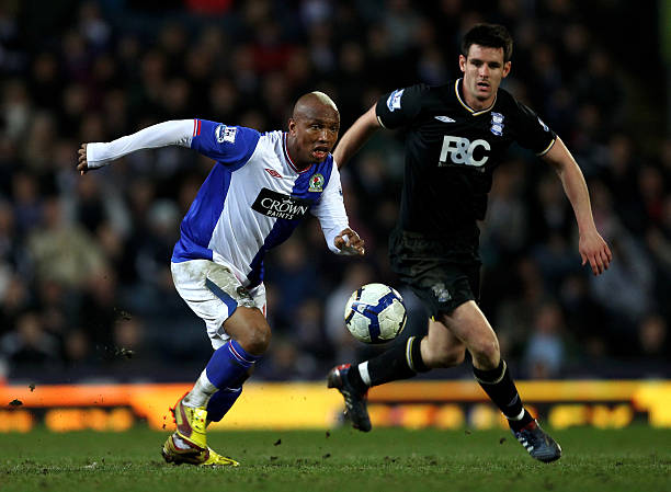 而身價竟縮 而身價竟縮